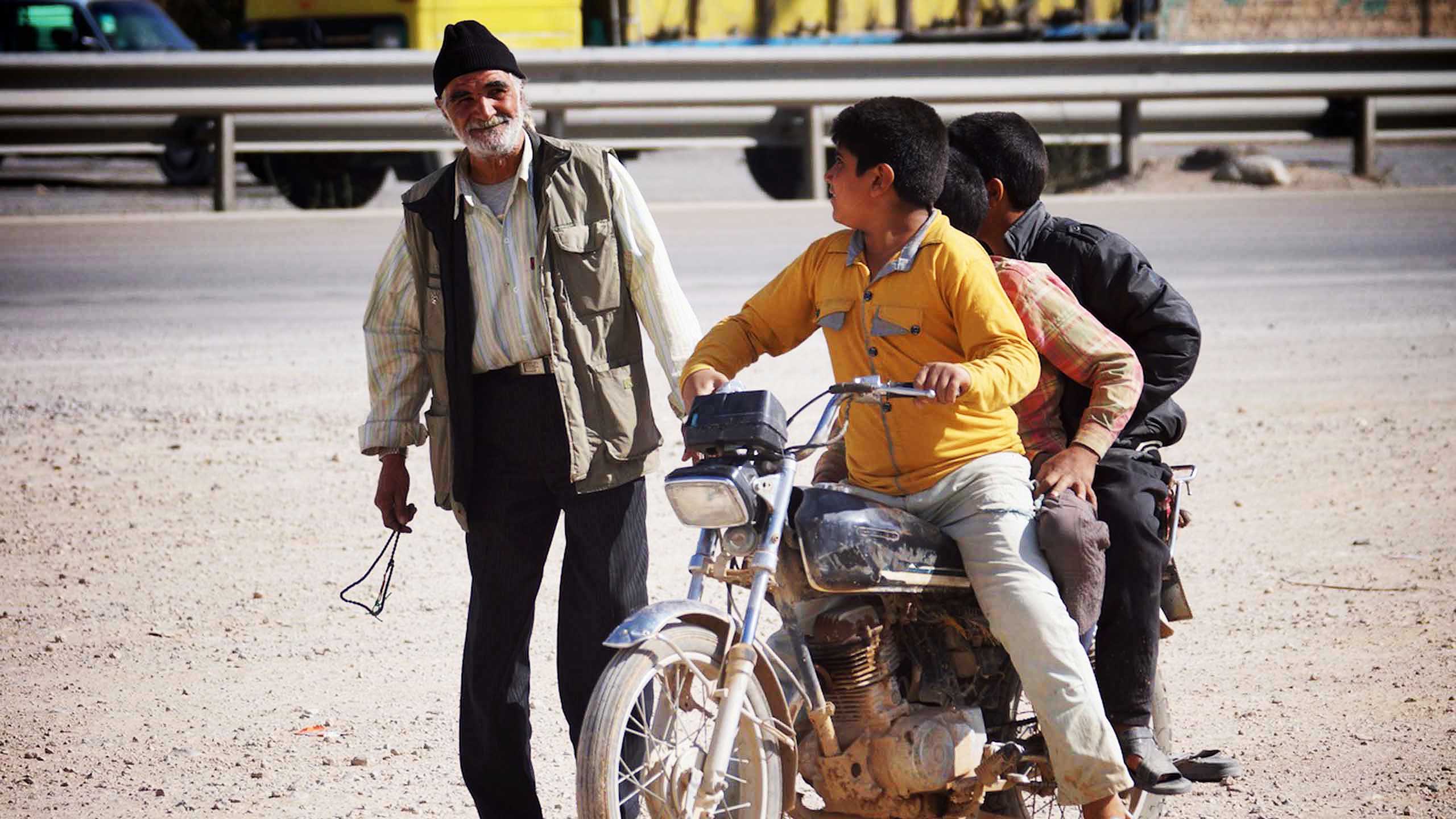 tour north korea with young pioneer tours