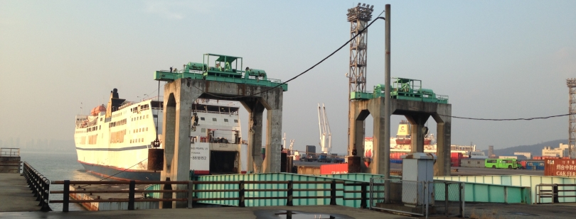 dandong ferry