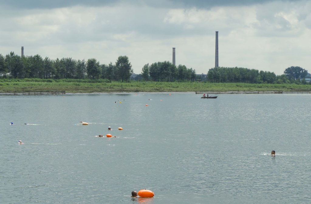 Chinese swimmers swim all the way up to North Korea