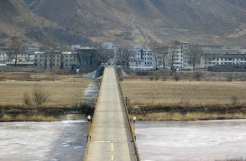 The china-north korea border at Tumen, leading into the city of Namyang