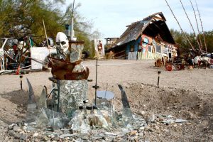 slab city statue