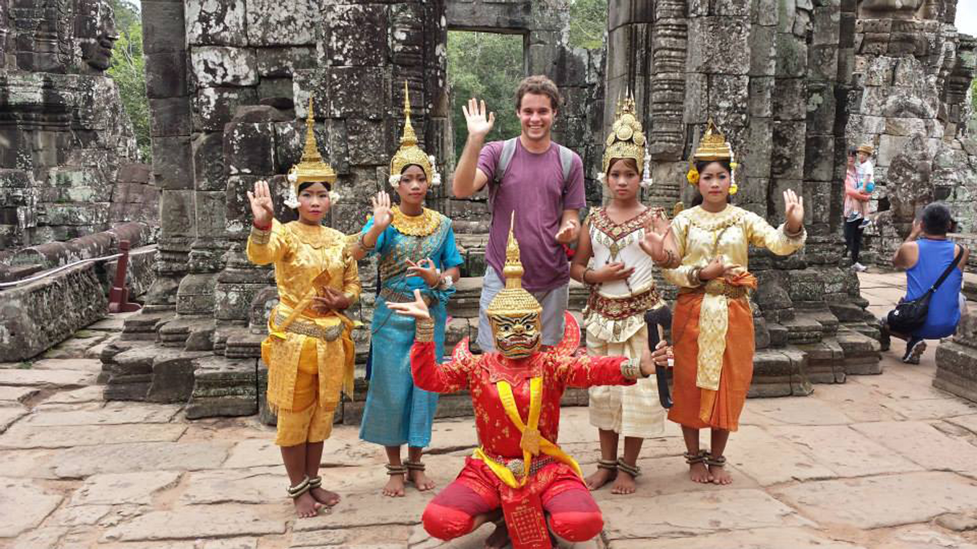 Cambodia open to tourism by October