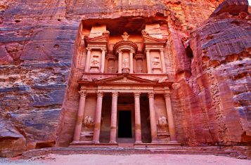 00-lede-petra-jordan-travel-guide