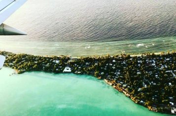 seeing kiribati from the plane