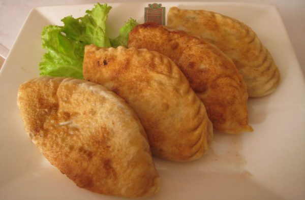 Mongolian pan fried dumplings, called Khuushuur