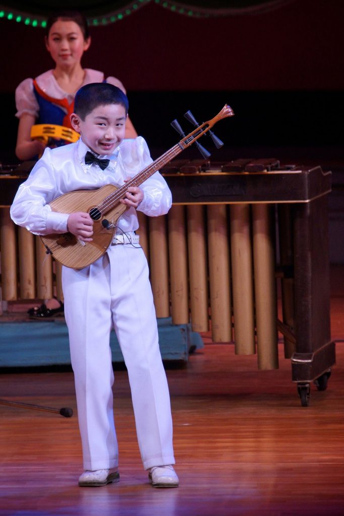 A cool cat hanging out at the Mangyongdae Palace for children