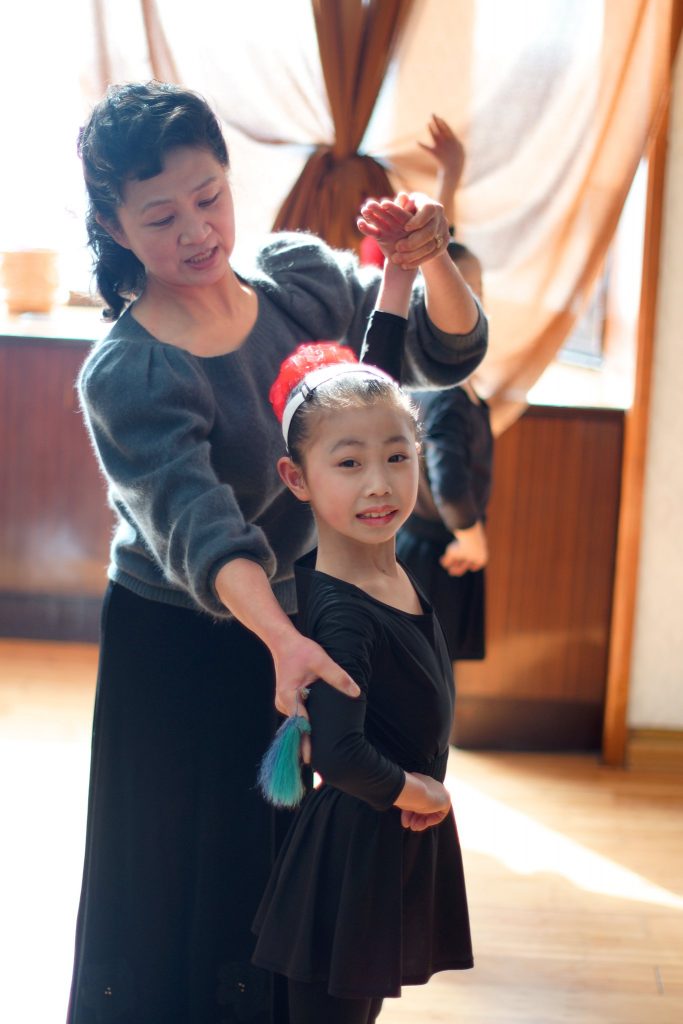 Practicing ballet at the Mangyongdae School