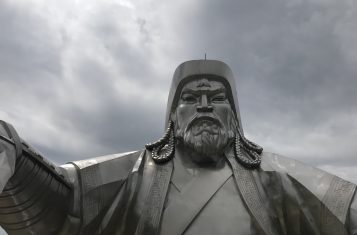 genghis khan statue mongolia