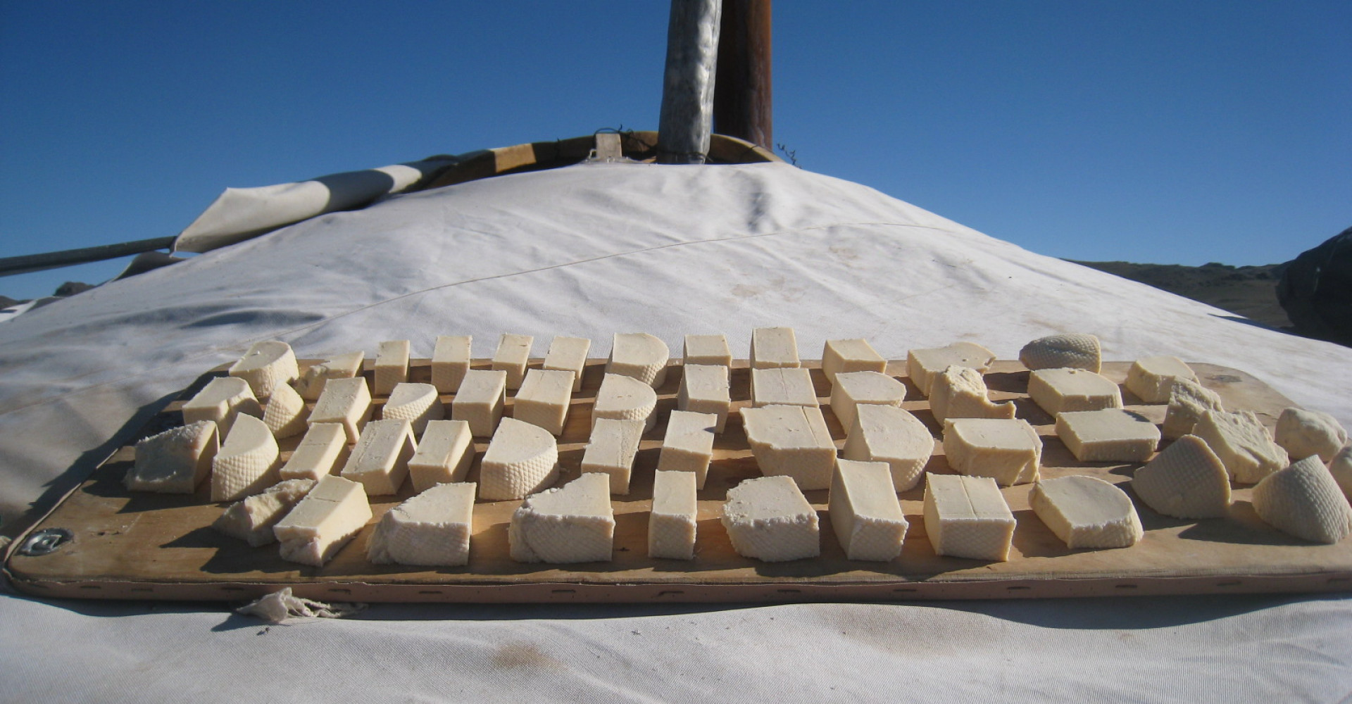 Mongolian cuisine: dried cheese curd