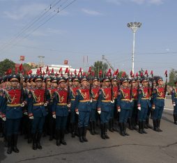 Transnistrian soldiers marching