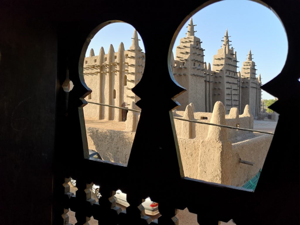The central great mosque of Djenne