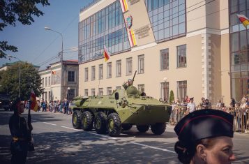 tanks in South Ossetia parade