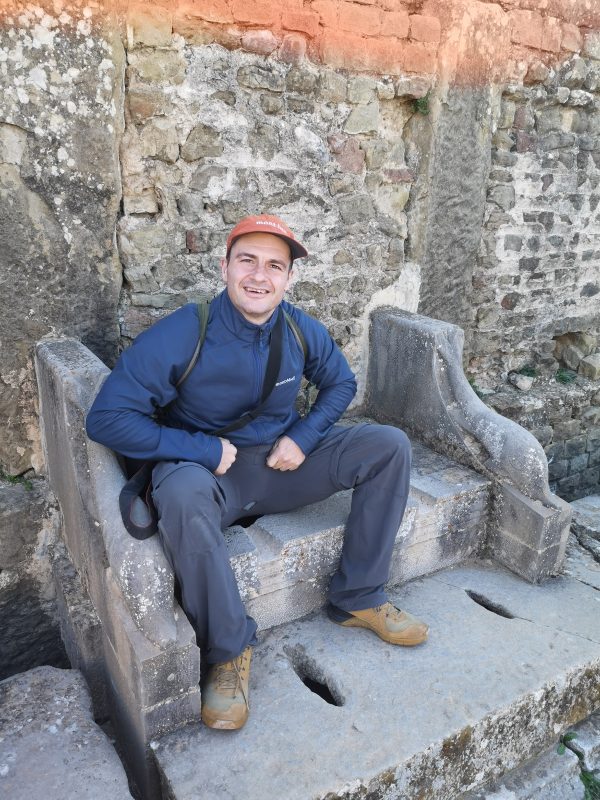 The latrines of Timgad