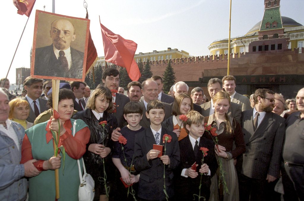 Demonstration of the CPRF, including a portrait of Lenin, the founder of the first of the socialist countries of the world. Idolized by what countries have been communist.