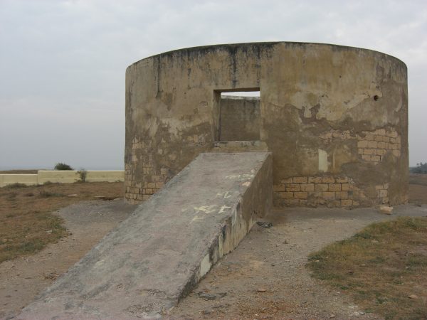 Tower of silence in Iraq