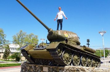 A tank turned into a monument in the city of Tiraspol