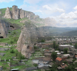 The caucasus cities Gori and Goris blended into one city