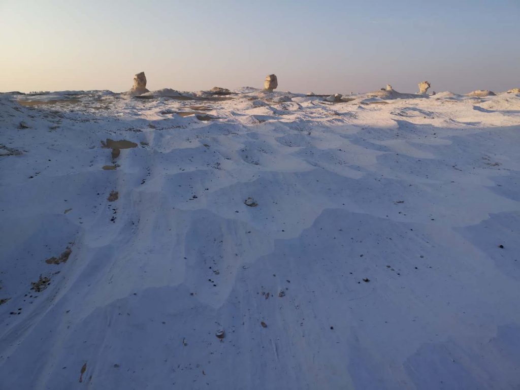 The white deserts in Egypt looks like a snowy landscape