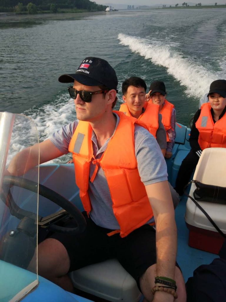 Speed boat on Taedong River