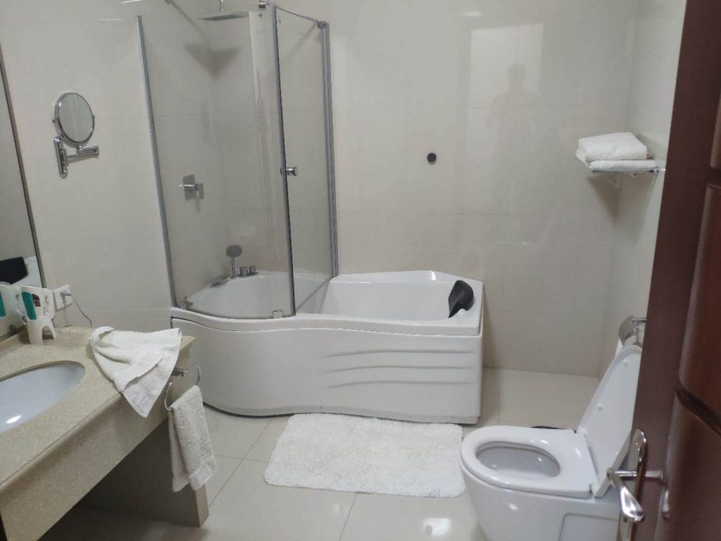 Kobangsan Hotel Bathroom