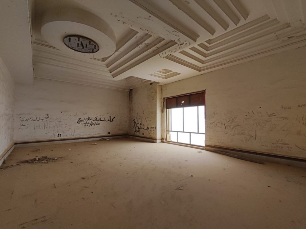 Casn you visit Saddam Husseins Palaces in 2023?