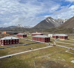 Pyramiden