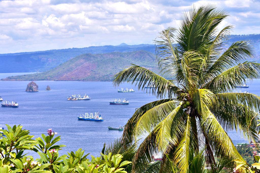 young pioneer tours papua new guinea