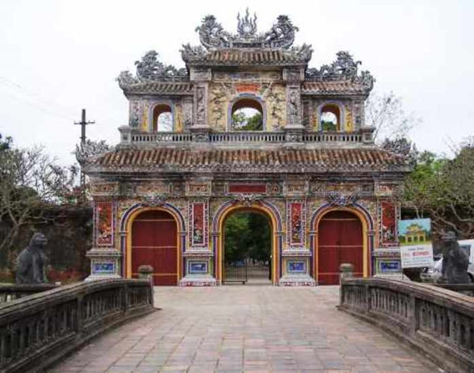 Huế