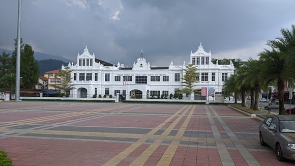 Taiping: Rain Town of Malaysia 