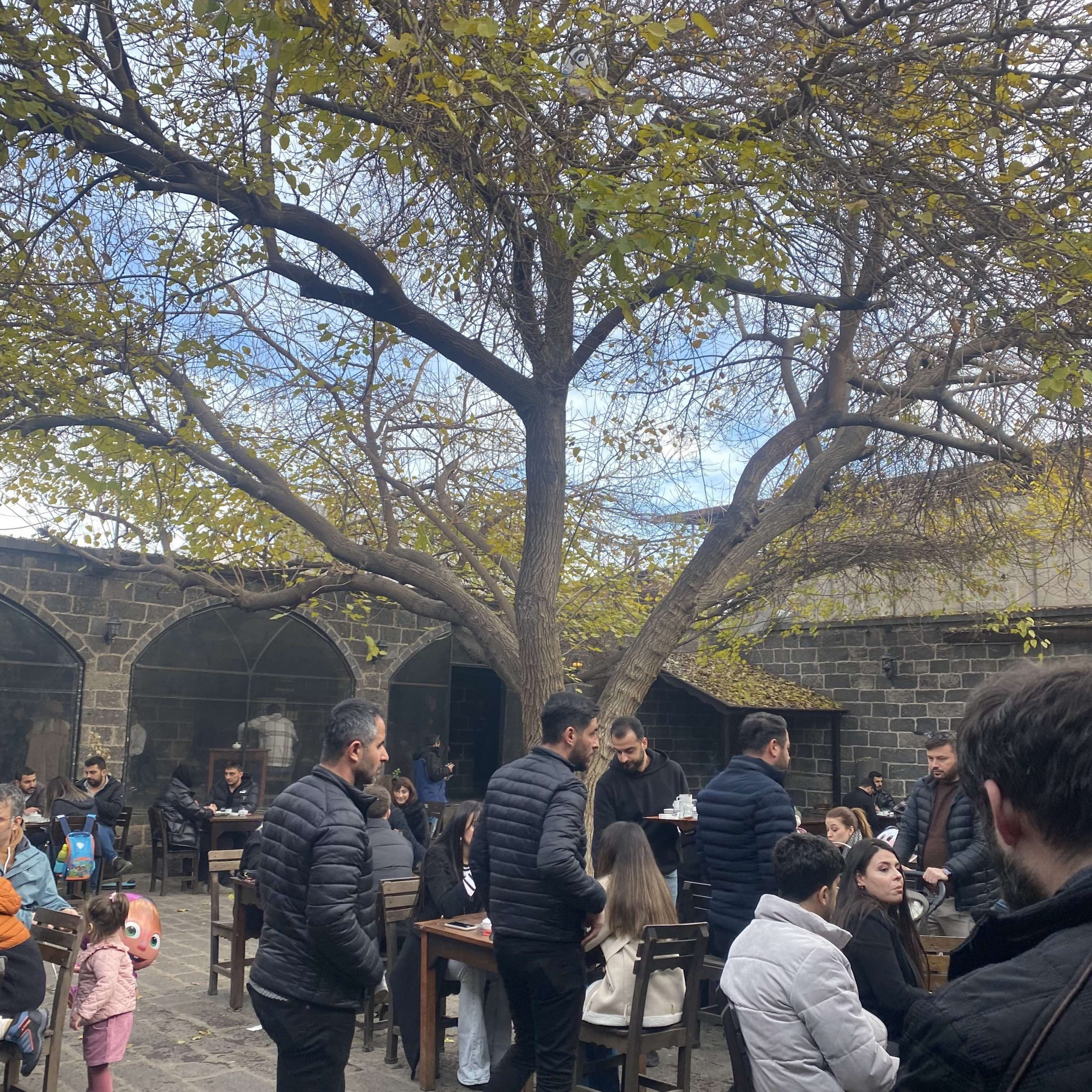 Border Crossings from Iraqi Kurdistan to Turkey - Diyarbakir