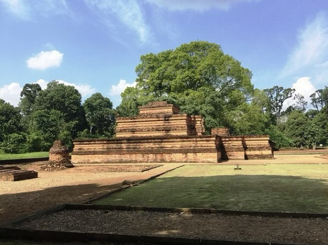 Muaro Jambi Temple Complex: Ancient Buddhist Temple & Relics