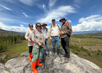 Wamena hike group